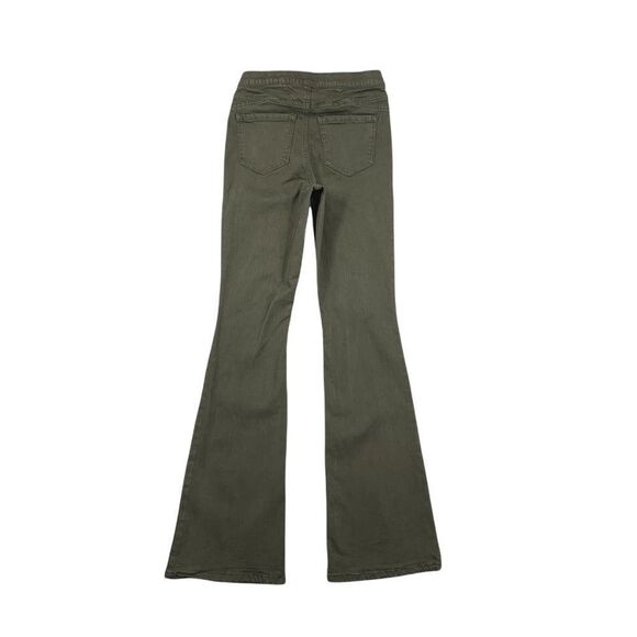 Altar'd State Women's‎ Flare Leg Jeans - Picture 5 of 10